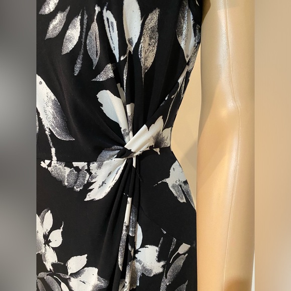 Ivanka Trump floral midi dress - Picture 2 of 13